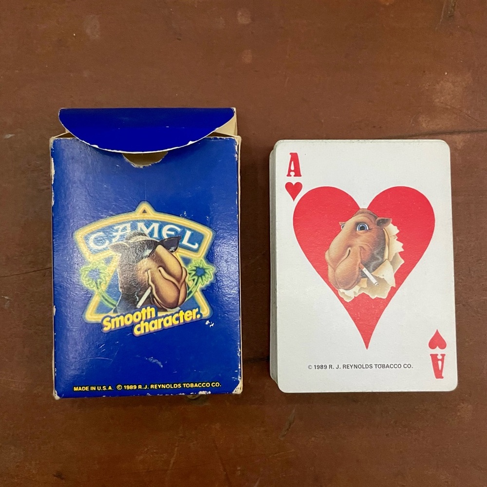 Vintage Camel Smooth Character deck of cards